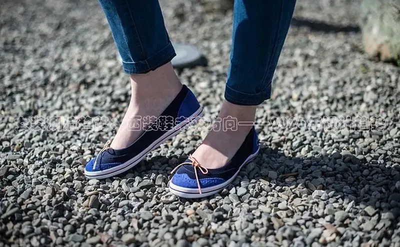 女装潮流趋势：西装鞋未来方向——2026年设计趋势